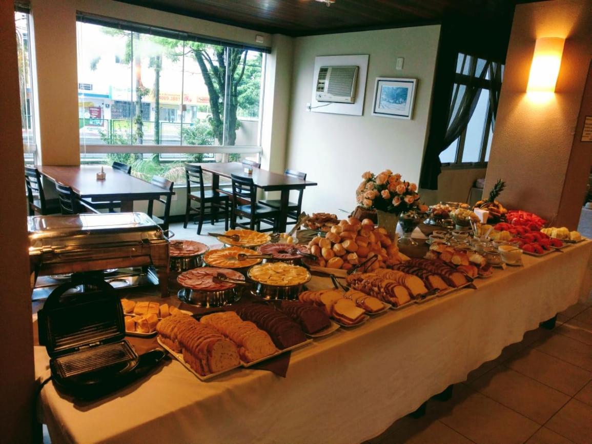 Brisamar Suite Hotel ฟลอเรียนอโปลิส ภายนอก รูปภาพ