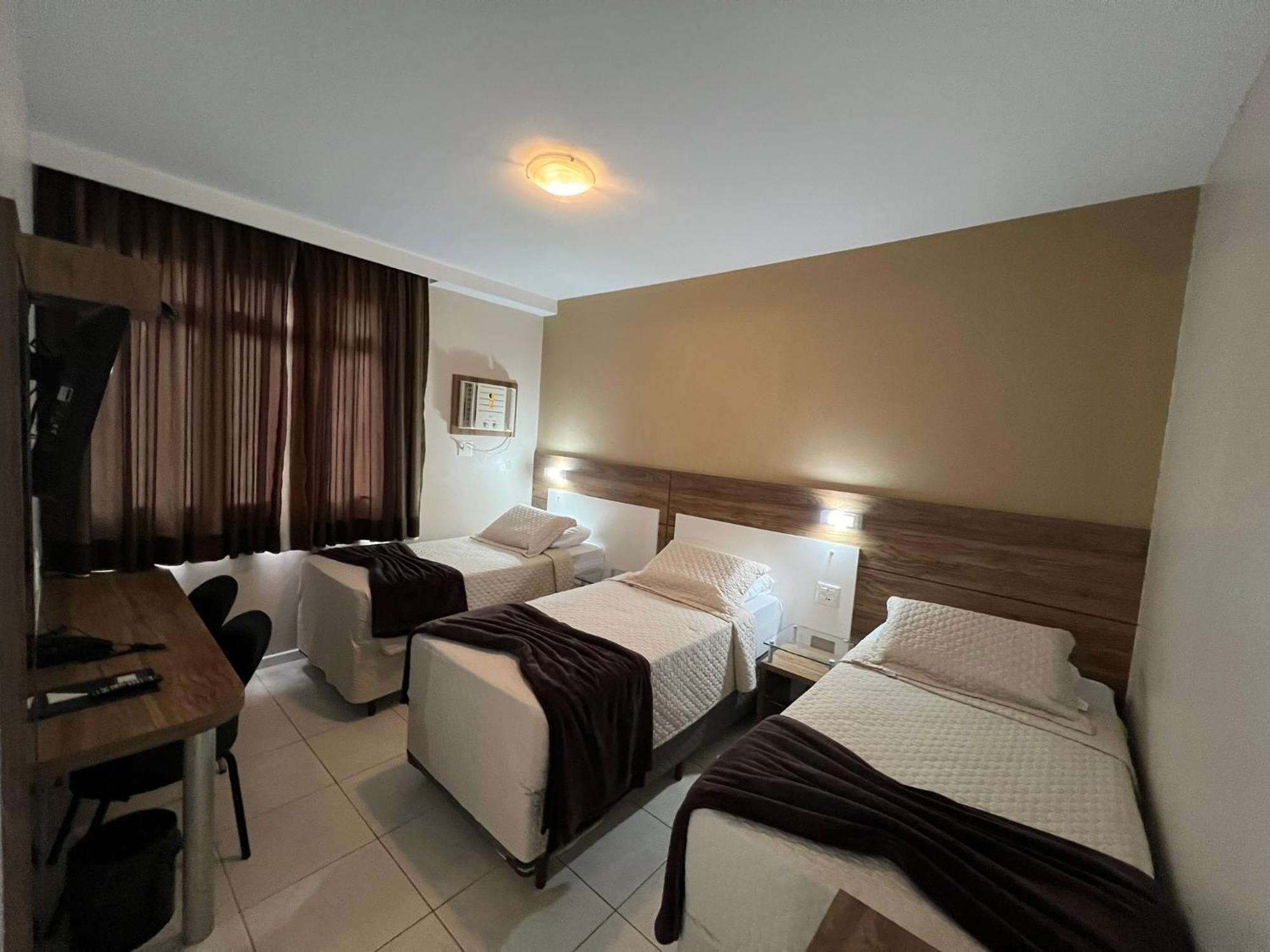 Brisamar Suite Hotel ฟลอเรียนอโปลิส ภายนอก รูปภาพ