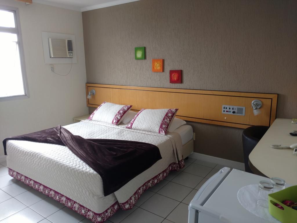 Brisamar Suite Hotel ฟลอเรียนอโปลิส ภายนอก รูปภาพ