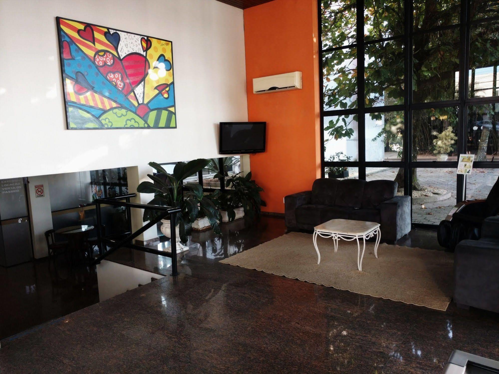 Brisamar Suite Hotel ฟลอเรียนอโปลิส ภายนอก รูปภาพ