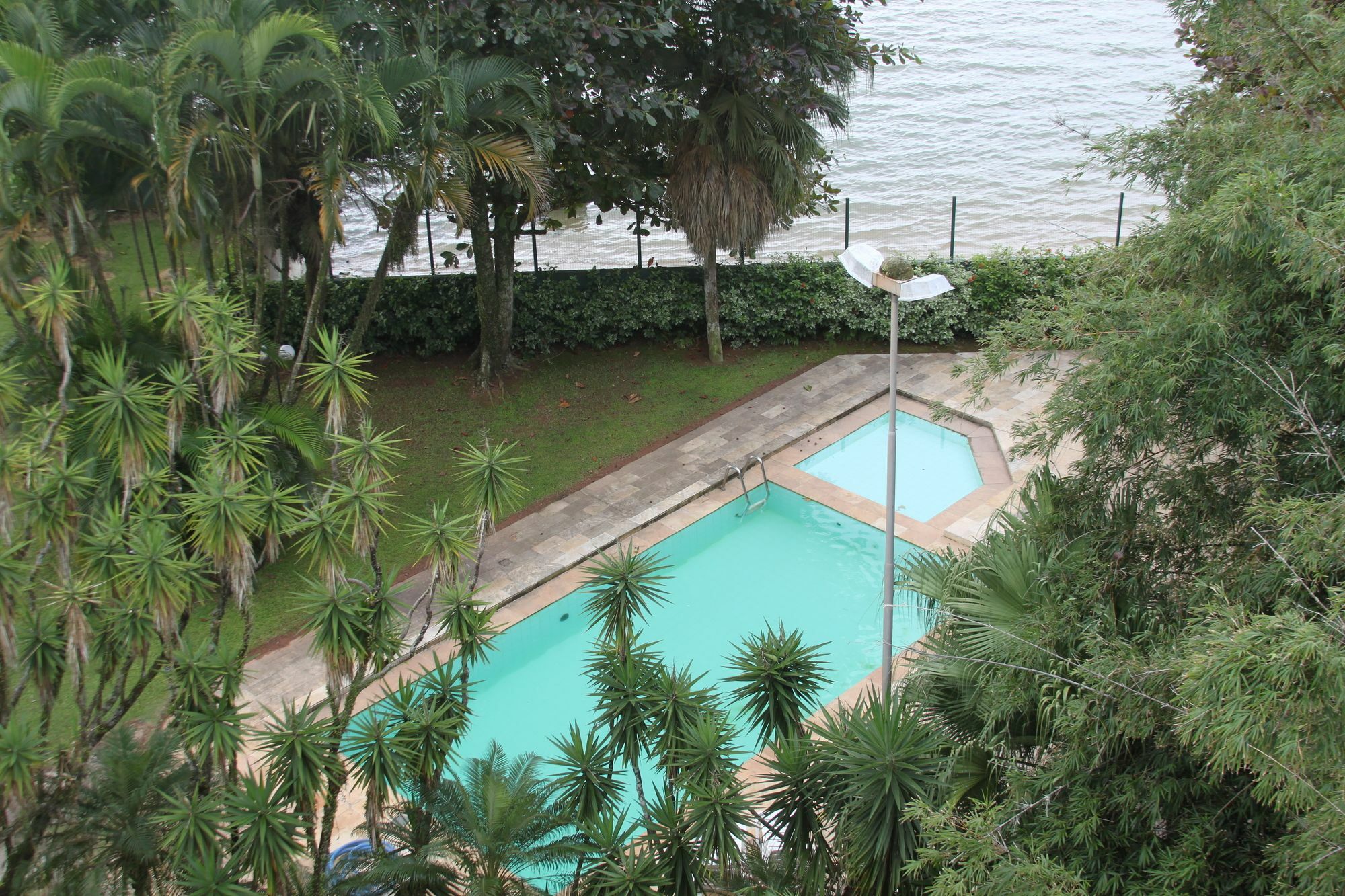 Brisamar Suite Hotel ฟลอเรียนอโปลิส ภายนอก รูปภาพ